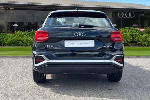 LO22BFE Audi Q2 S line 35 TFSI 150 PS S tronic Thumbnail #5
