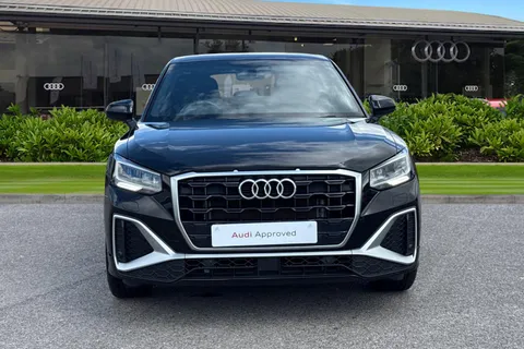 LO22BFE Audi Q2 S line 35 TFSI 150 PS S tronic Thumbnail #6