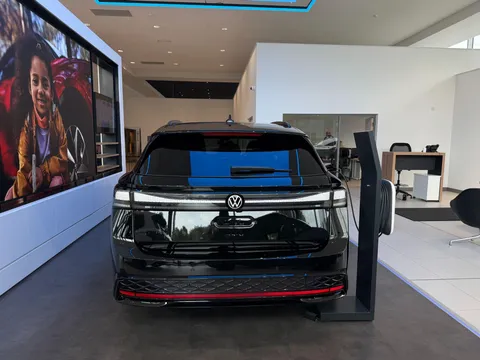  Volkswagen Id.7 GTX 86kWh Plus Tourer Auto 4Motion 5dr Thumbnail #5