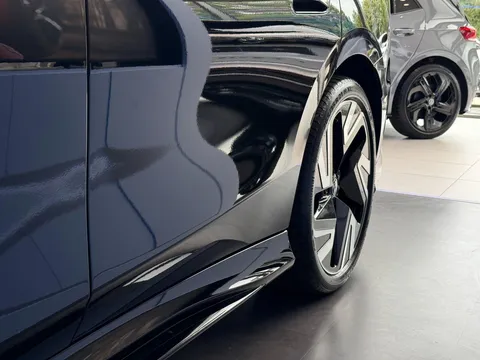  Volkswagen Id.7 GTX 86kWh Plus Tourer Auto 4Motion 5dr Thumbnail #6