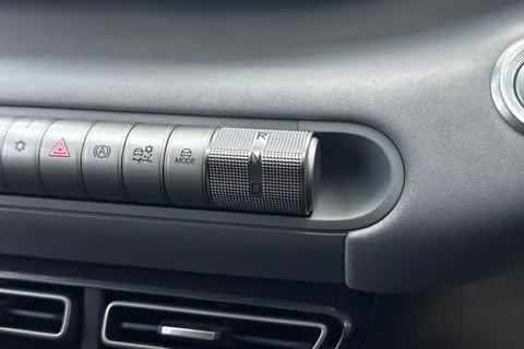 DH25LCJ BYD Dolphin Surf 43.2kWh Boost Auto 5dr Thumbnail #20