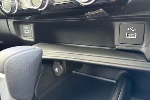 YY73SXW Honda HR-V 1.5 eHEV Elegance 5dr CVT Thumbnail #42