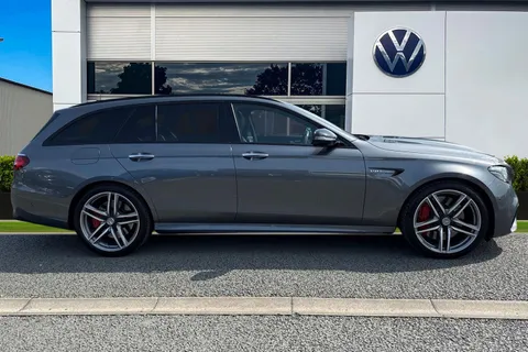 KM19RCX Mercedes-Benz E Class 4.0 E63 V8 BiTurbo AMG S SpdS MCT 4MATIC+ Euro 6 (s/s) 5dr Thumbnail #4