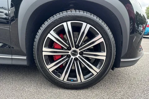 DG25RBU BYD Sealion 7 82.5kWh Design Auto AWD 5dr Thumbnail #7