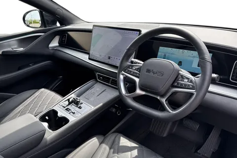 DG25RBU BYD Sealion 7 82.5kWh Design Auto AWD 5dr Thumbnail #8