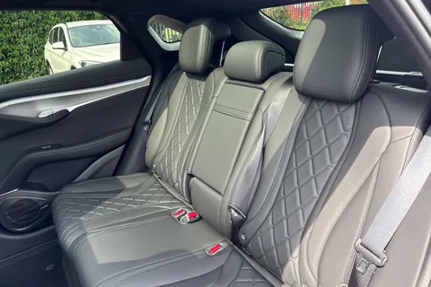 DG25RBU BYD Sealion 7 82.5kWh Design Auto AWD 5dr Thumbnail #14