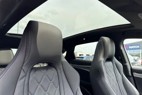 DG25RBU BYD Sealion 7 82.5kWh Design Auto AWD 5dr Thumbnail #21