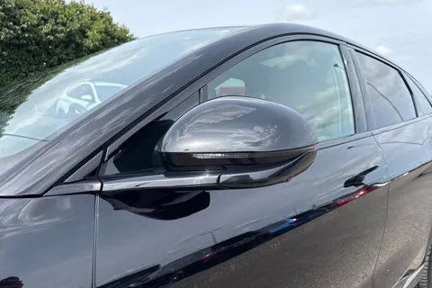 DG25RBU BYD Sealion 7 82.5kWh Design Auto AWD 5dr Thumbnail #30