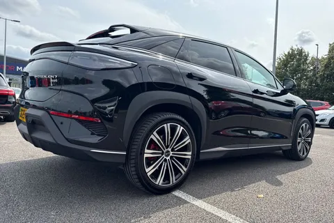 DG25RBU BYD Sealion 7 82.5kWh Design Auto AWD 5dr Thumbnail #35