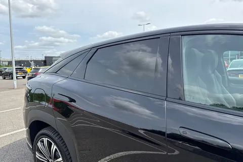 DG25RBU BYD Sealion 7 82.5kWh Design Auto AWD 5dr Thumbnail #36