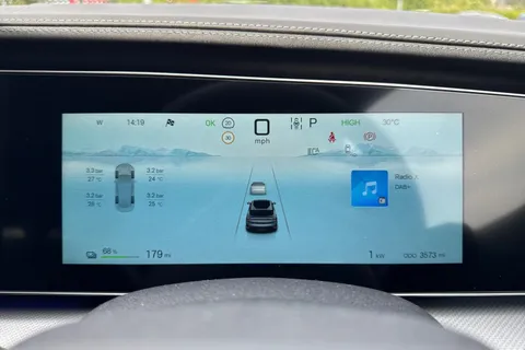 DG25RBU BYD Sealion 7 82.5kWh Design Auto AWD 5dr Thumbnail #42