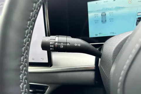 DG25RBU BYD Sealion 7 82.5kWh Design Auto AWD 5dr Thumbnail #45