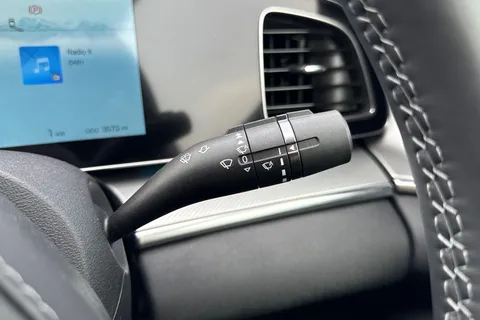 DG25RBU BYD Sealion 7 82.5kWh Design Auto AWD 5dr Thumbnail #46