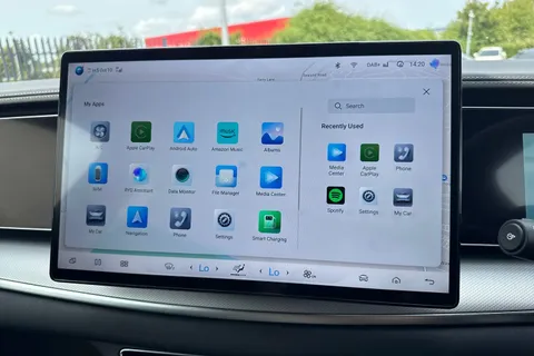 DG25RBU BYD Sealion 7 82.5kWh Design Auto AWD 5dr Thumbnail #49