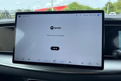 DG25RBU BYD Sealion 7 82.5kWh Design Auto AWD 5dr Thumbnail #52