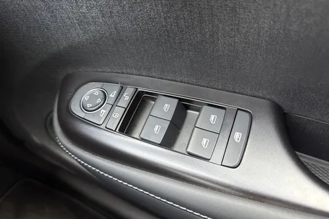 DF25HJY BYD Dolphin 44.9kWh Boost Auto 5dr Thumbnail #41