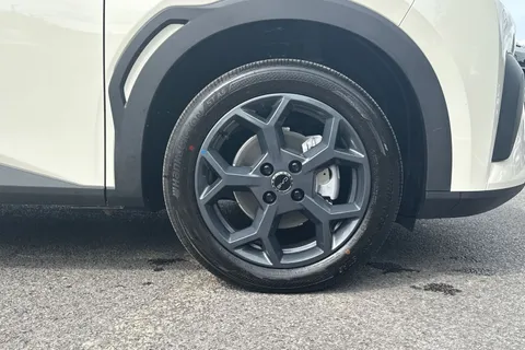  BYD Dolphin Surf 43.2kWh Boost Auto 5dr Thumbnail #7