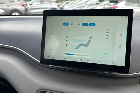  BYD Dolphin Surf 43.2kWh Boost Auto 5dr Thumbnail #19