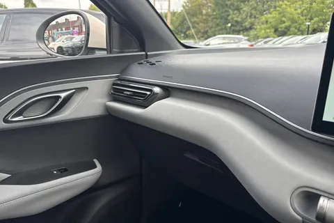  BYD Dolphin Surf 43.2kWh Boost Auto 5dr Thumbnail #48