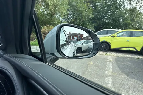 BYD Sealion 7 82.5kWh Comfort Auto 5dr Thumbnail #18