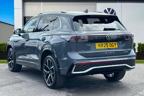 KR25OGY Volkswagen Tiguan 1.5 TSI 272 eHybrid R-Line 5dr DSG⭐Infotainment package plus⭐ Thumbnail #3