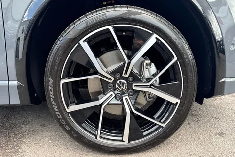 KR25OGY Volkswagen Tiguan 1.5 TSI 272 eHybrid R-Line 5dr DSG⭐Infotainment package plus⭐ Thumbnail #10