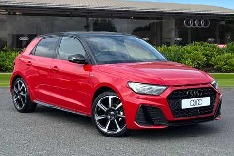 Audi A1 1.0 TFSI 25 Black Edition Sportback Euro 6 (s/s) 5dr Thumbnail #2