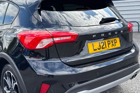 LJ21PXP Ford Focus 1.5 EcoBlue Active X Auto Euro 6 (s/s) 5dr Thumbnail #8