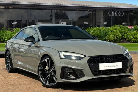 Audi A5 Coup- Black Edition 40 TFSI 204 PS S tronic