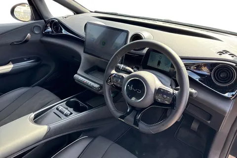 DS25UAU BYD Dolphin 60.48kWh Comfort Auto 5dr Thumbnail #9