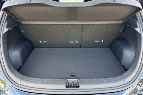 DS25UAU BYD Dolphin 60.48kWh Comfort Auto 5dr Thumbnail #11