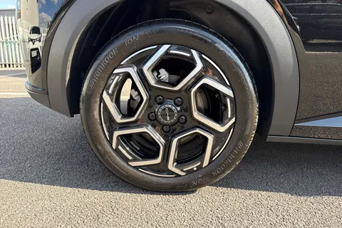 DS25UAU BYD Dolphin 60.48kWh Comfort Auto 5dr Thumbnail #24