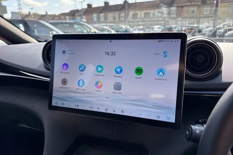 DS25UAU BYD Dolphin 60.48kWh Comfort Auto 5dr Thumbnail #36