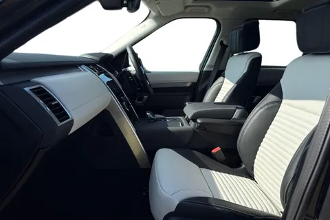 Land Rover Discovery 3.0 D350 MHEV Dynamic HSE Auto 4WD Euro 6 (s/s) 5dr Thumbnail #4