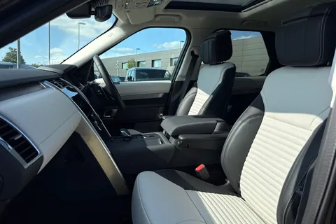 Land Rover Discovery 3.0 D350 MHEV Dynamic HSE Auto 4WD Euro 6 (s/s) 5dr Thumbnail #12