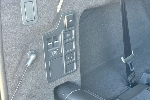 Land Rover Discovery 3.0 D350 MHEV Dynamic HSE Auto 4WD Euro 6 (s/s) 5dr Thumbnail #33