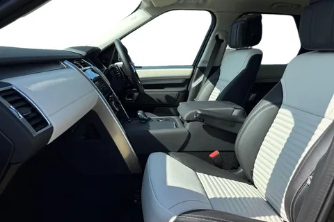 Land Rover Discovery 3.0 D350 MHEV Dynamic HSE Auto 4WD Euro 6 (s/s) 5dr Thumbnail #4