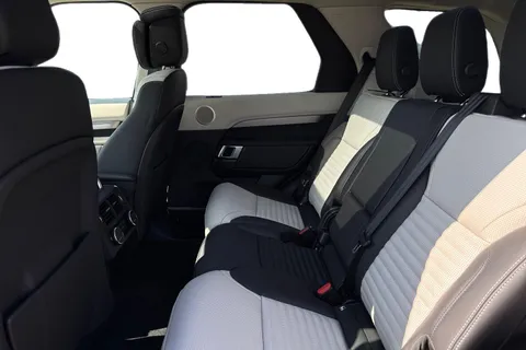 Land Rover Discovery 3.0 D350 MHEV Dynamic HSE Auto 4WD Euro 6 (s/s) 5dr Thumbnail #5