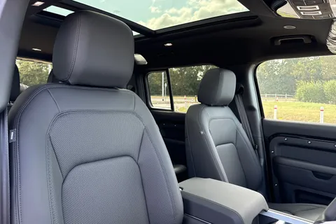  Land Rover Defender 110 3.0 D250 MHEV X-Dynamic SE Auto 4WD Euro 6 (s/s) 5dr Thumbnail #11