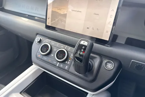  Land Rover Defender 110 3.0 D350 MHEV X-Dynamic HSE SUV 5dr Diesel Auto 4WD Euro 6 (s/s) (350 ps) Thumbnail #17