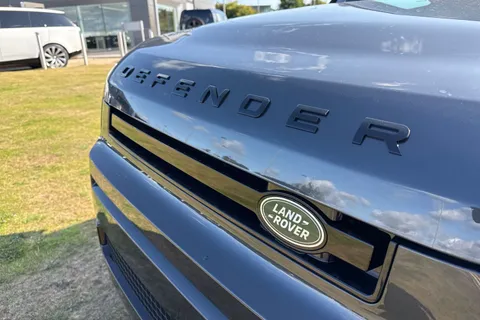  Land Rover Defender 110 3.0 D350 MHEV X-Dynamic HSE Auto 4WD Euro 6 (s/s) 5dr Thumbnail #22