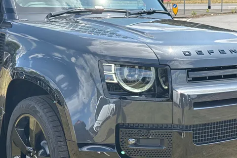  Land Rover Defender 110 3.0 D350 MHEV X-Dynamic HSE SUV 5dr Diesel Auto 4WD Euro 6 (s/s) (350 ps) Thumbnail #22