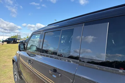  Land Rover Defender 110 3.0 D350 MHEV X-Dynamic HSE Auto 4WD Euro 6 (s/s) 5dr Thumbnail #26