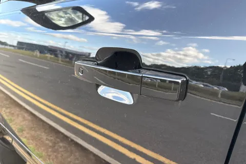  Land Rover Defender 110 3.0 D250 MHEV X-Dynamic SE Auto 4WD Euro 6 (s/s) 5dr Thumbnail #25