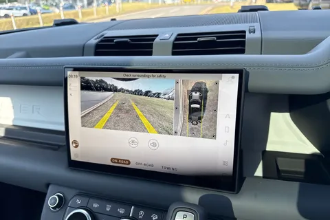  Land Rover Defender 110 3.0 D350 MHEV X-Dynamic HSE Auto 4WD Euro 6 (s/s) 5dr Thumbnail #34