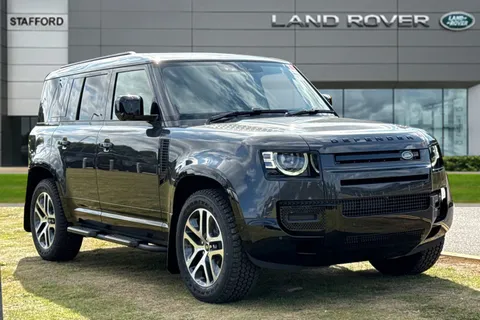 Land Rover Defender 110 3.0 D250 MHEV X-Dynamic SE Auto 4WD Euro 6 (s/s) 5dr Thumbnail #2