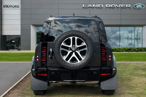 Land Rover Defender 110 3.0 D250 MHEV X-Dynamic SE Auto 4WD Euro 6 (s/s) 5dr Thumbnail #7