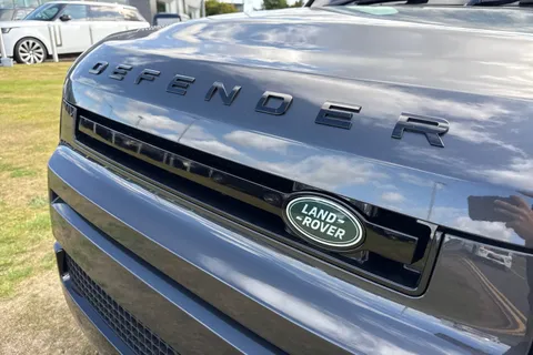 Land Rover Defender 110 3.0 D250 MHEV X-Dynamic SE Auto 4WD Euro 6 (s/s) 5dr Thumbnail #22