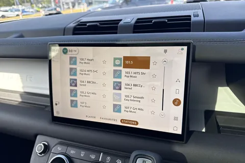 Land Rover Defender 110 3.0 D250 MHEV X-Dynamic SE Auto 4WD Euro 6 (s/s) 5dr Thumbnail #31