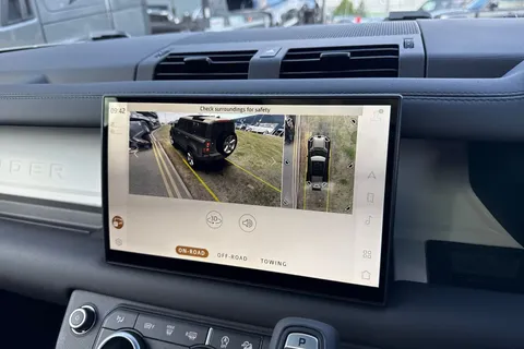 Land Rover Defender 110 3.0 D250 MHEV X-Dynamic SE Auto 4WD Euro 6 (s/s) 5dr Thumbnail #35